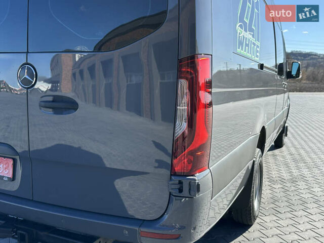 Серый Мерседес Sprinter, объемом двигателя 2.99 л и пробегом 154 тыс. км за 57500 $, фото 10 на Automoto.ua