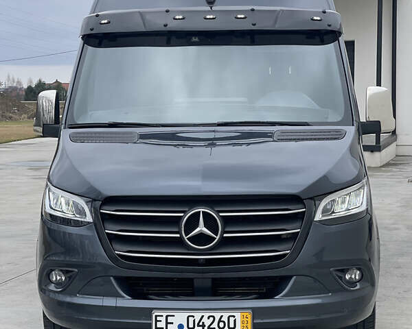 Серый Мерседес Sprinter, объемом двигателя 2.2 л и пробегом 170 тыс. км за 40500 $, фото 7 на Automoto.ua