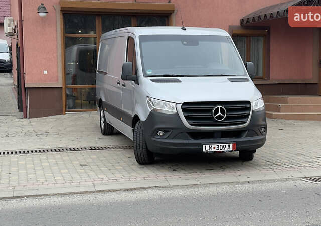 Серый Мерседес Sprinter, объемом двигателя 2.14 л и пробегом 239 тыс. км за 28500 $, фото 6 на Automoto.ua