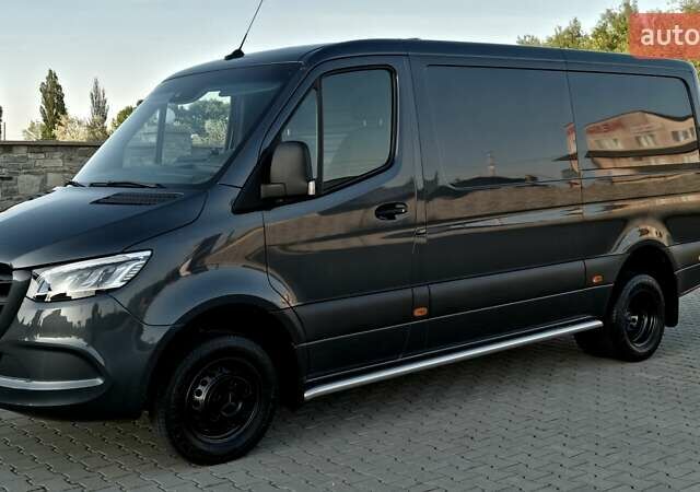 Серый Мерседес Sprinter, объемом двигателя 2.2 л и пробегом 316 тыс. км за 34500 $, фото 4 на Automoto.ua