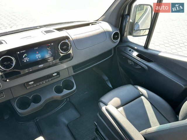 Серый Мерседес Sprinter, объемом двигателя 2.99 л и пробегом 154 тыс. км за 57500 $, фото 33 на Automoto.ua