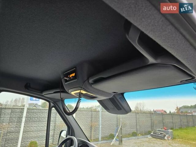 Серый Мерседес Sprinter, объемом двигателя 2.99 л и пробегом 1 тыс. км за 120452 $, фото 27 на Automoto.ua
