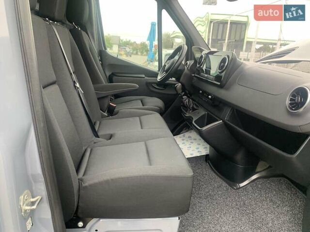 Серый Мерседес Sprinter, объемом двигателя 20 л и пробегом 187 тыс. км за 29500 $, фото 70 на Automoto.ua