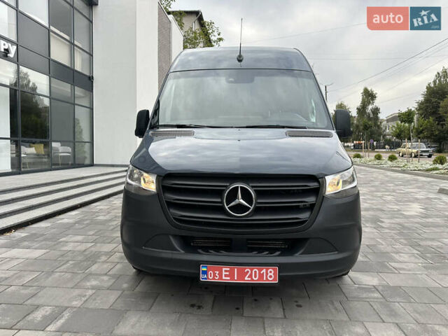 Серый Мерседес Sprinter, объемом двигателя 2.2 л и пробегом 117 тыс. км за 27000 $, фото 1 на Automoto.ua
