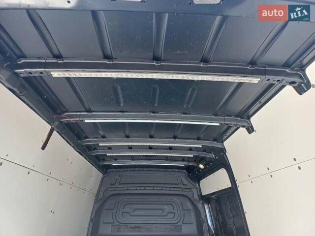 Серый Мерседес Sprinter, объемом двигателя 2 л и пробегом 299 тыс. км за 27200 $, фото 27 на Automoto.ua