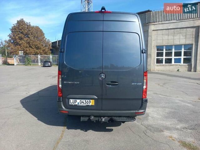 Серый Мерседес Sprinter, объемом двигателя 2 л и пробегом 299 тыс. км за 27200 $, фото 6 на Automoto.ua