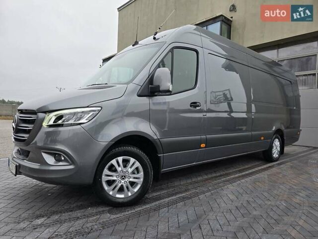 Серый Мерседес Sprinter, объемом двигателя 2.99 л и пробегом 1 тыс. км за 120452 $, фото 3 на Automoto.ua