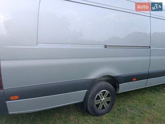 Серый Мерседес Sprinter, объемом двигателя 2.99 л и пробегом 132 тыс. км за 56500 $, фото 23 на Automoto.ua