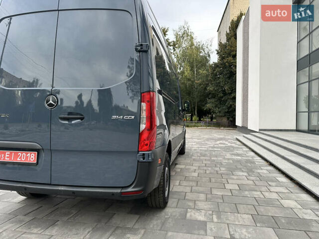 Серый Мерседес Sprinter, объемом двигателя 2.2 л и пробегом 117 тыс. км за 27000 $, фото 8 на Automoto.ua