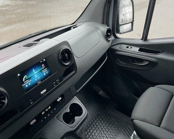 Мерседес Sprinter 2021 в Ровно на Automoto.ua Серый Мерседес Sprinter, объемом двигателя 3 л и пробегом 7 тыс. км за 42900 $, фото 38 на Automoto.ua