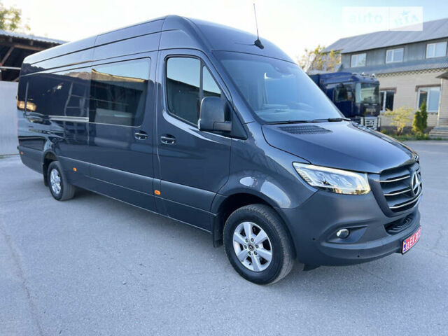 Серый Мерседес Sprinter, объемом двигателя 1.95 л и пробегом 200 тыс. км за 46500 $, фото 5 на Automoto.ua