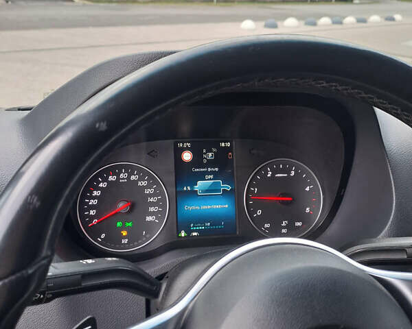 Серый Мерседес Sprinter, объемом двигателя 2.99 л и пробегом 312 тыс. км за 69336 $, фото 9 на Automoto.ua