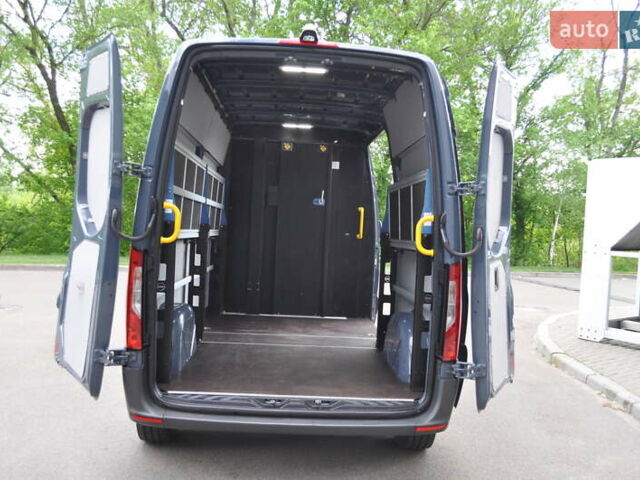 Сірий Мерседес Sprinter, об'ємом двигуна 2.14 л та пробігом 137 тис. км за 31000 $, фото 44 на Automoto.ua