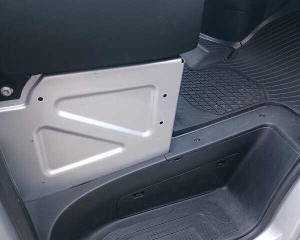 Серый Мерседес Sprinter, объемом двигателя 2.99 л и пробегом 132 тыс. км за 56500 $, фото 50 на Automoto.ua
