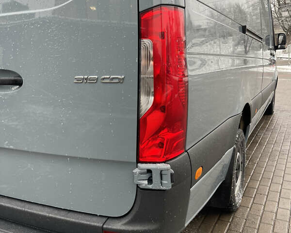Мерседес Sprinter 2021 в Ровно на Automoto.ua Серый Мерседес Sprinter, объемом двигателя 3 л и пробегом 7 тыс. км за 42900 $, фото 4 на Automoto.ua