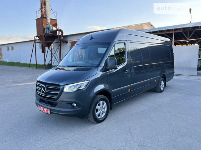 Серый Мерседес Sprinter, объемом двигателя 1.95 л и пробегом 200 тыс. км за 46500 $, фото 1 на Automoto.ua