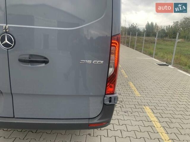 Серый Мерседес Sprinter, объемом двигателя 20 л и пробегом 187 тыс. км за 29500 $, фото 13 на Automoto.ua