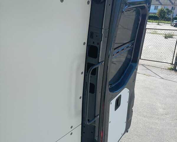 Серый Мерседес Sprinter, объемом двигателя 2 л и пробегом 299 тыс. км за 27200 $, фото 33 на Automoto.ua