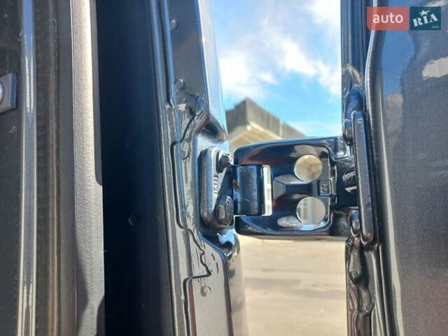 Серый Мерседес Sprinter, объемом двигателя 2 л и пробегом 299 тыс. км за 27200 $, фото 41 на Automoto.ua