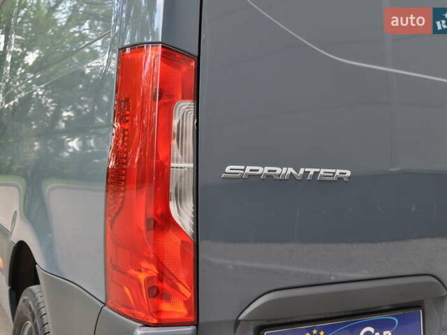 Сірий Мерседес Sprinter, об'ємом двигуна 2.14 л та пробігом 137 тис. км за 31000 $, фото 27 на Automoto.ua