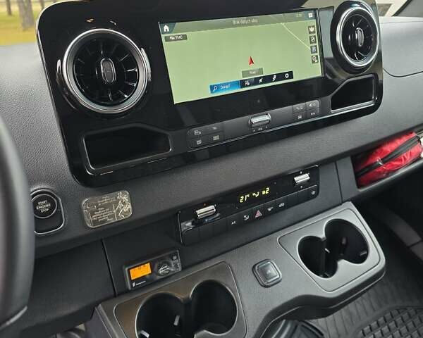 Сірий Мерседес Sprinter, об'ємом двигуна 3 л та пробігом 1 тис. км за 123830 $, фото 18 на Automoto.ua