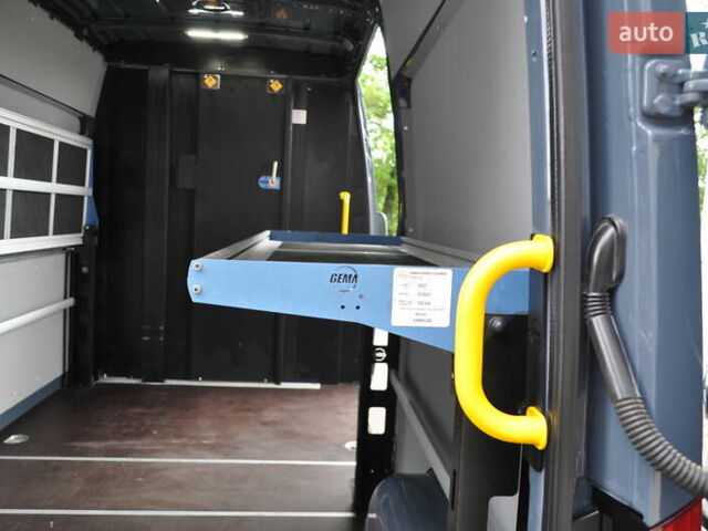Сірий Мерседес Sprinter, об'ємом двигуна 2.14 л та пробігом 137 тис. км за 31000 $, фото 51 на Automoto.ua