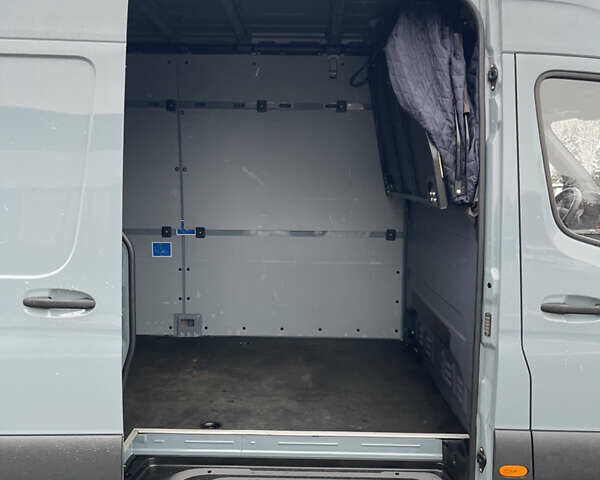 Мерседес Sprinter 2021 в Ровно на Automoto.ua Серый Мерседес Sprinter, объемом двигателя 3 л и пробегом 7 тыс. км за 42900 $, фото 13 на Automoto.ua
