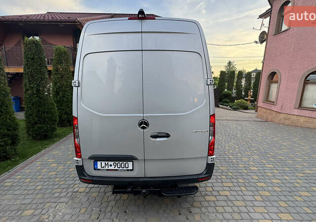 Серый Мерседес Sprinter, объемом двигателя 1.95 л и пробегом 216 тыс. км за 29300 $, фото 16 на Automoto.ua