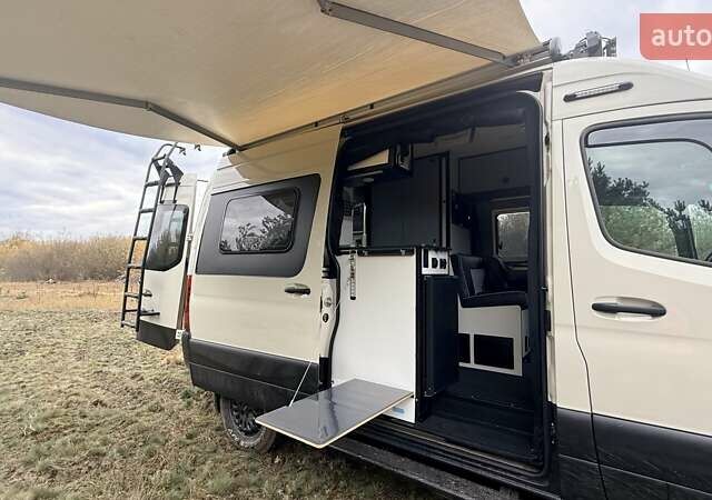Мерседес Sprinter 2022 в Ровно на Automoto.ua Серый Мерседес Sprinter, объемом двигателя 2.99 л и пробегом 23 тыс. км за 190000 $, фото 2 на Automoto.ua