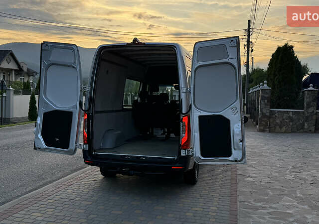 Серый Мерседес Sprinter, объемом двигателя 1.95 л и пробегом 216 тыс. км за 29300 $, фото 56 на Automoto.ua
