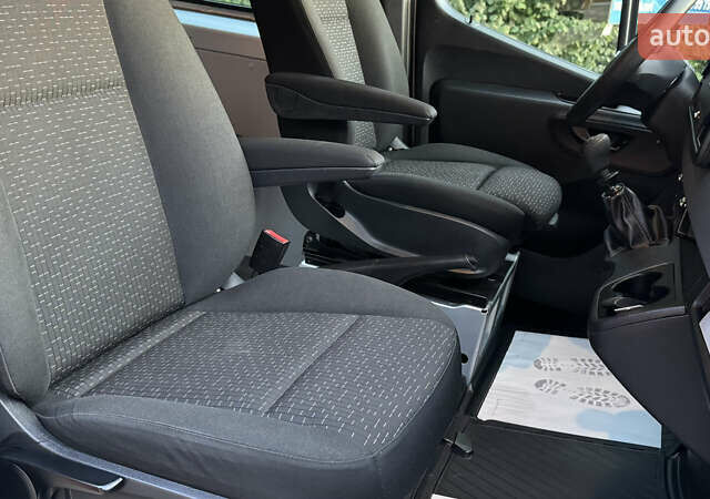 Серый Мерседес Sprinter, объемом двигателя 1.95 л и пробегом 216 тыс. км за 29300 $, фото 61 на Automoto.ua