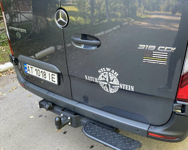 Сірий Мерседес Sprinter, об'ємом двигуна 1.95 л та пробігом 22 тис. км за 37289 $, фото 7 на Automoto.ua