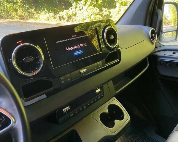 Сірий Мерседес Sprinter, об'ємом двигуна 1.95 л та пробігом 22 тис. км за 37289 $, фото 24 на Automoto.ua