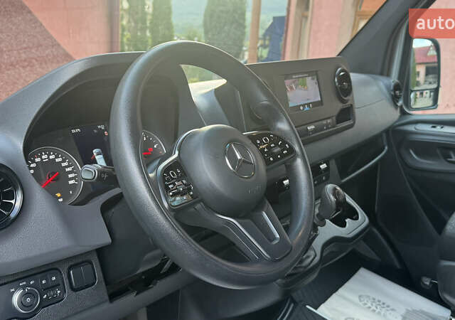 Серый Мерседес Sprinter, объемом двигателя 1.95 л и пробегом 216 тыс. км за 29300 $, фото 66 на Automoto.ua