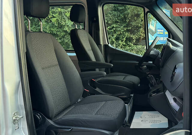 Серый Мерседес Sprinter, объемом двигателя 1.95 л и пробегом 216 тыс. км за 29300 $, фото 58 на Automoto.ua