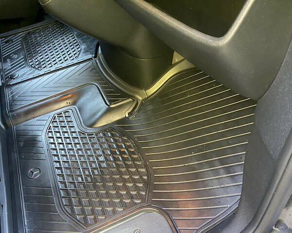 Сірий Мерседес Sprinter, об'ємом двигуна 1.95 л та пробігом 22 тис. км за 37289 $, фото 30 на Automoto.ua