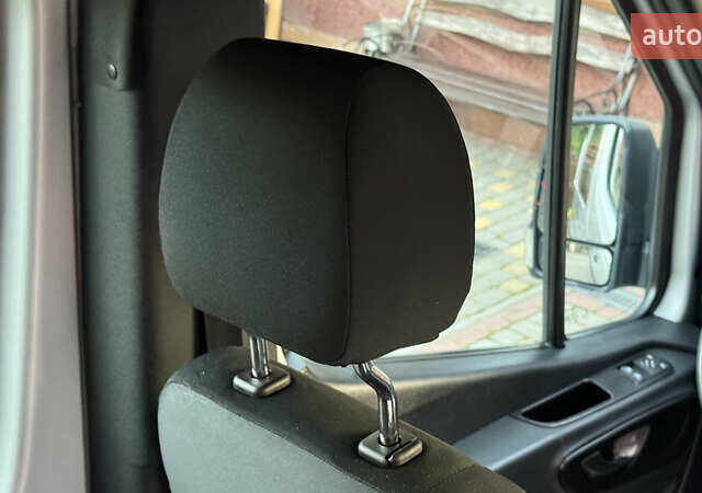 Серый Мерседес Sprinter, объемом двигателя 1.95 л и пробегом 216 тыс. км за 29300 $, фото 101 на Automoto.ua