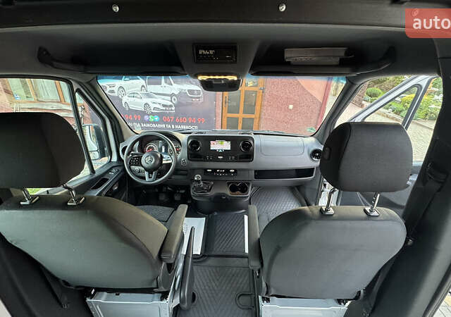 Серый Мерседес Sprinter, объемом двигателя 1.95 л и пробегом 216 тыс. км за 29300 $, фото 97 на Automoto.ua
