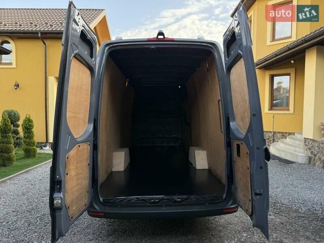 Серый Мерседес Sprinter, объемом двигателя 2 л и пробегом 239 тыс. км за 29950 $, фото 112 на Automoto.ua