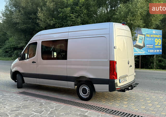 Серый Мерседес Sprinter, объемом двигателя 1.95 л и пробегом 216 тыс. км за 29300 $, фото 114 на Automoto.ua