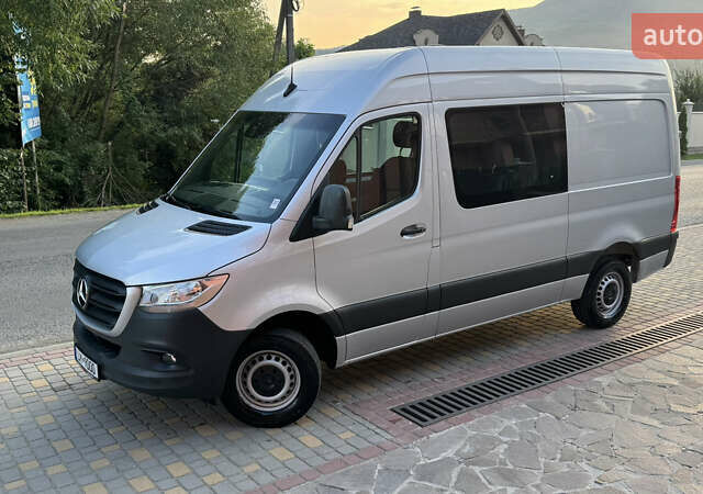 Серый Мерседес Sprinter, объемом двигателя 1.95 л и пробегом 216 тыс. км за 29300 $, фото 11 на Automoto.ua