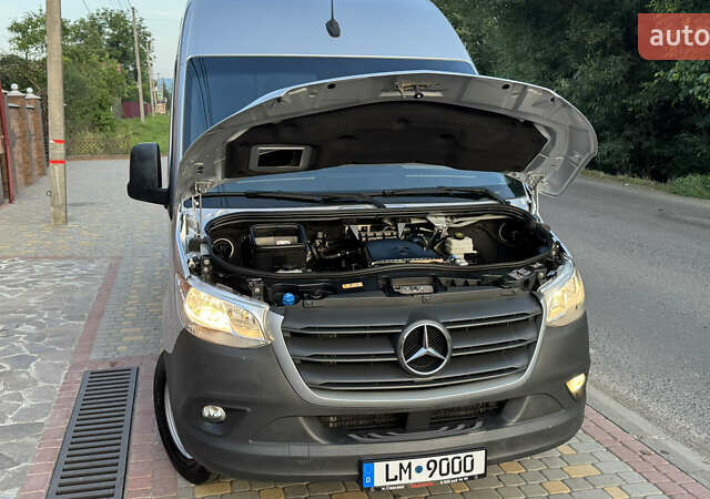 Серый Мерседес Sprinter, объемом двигателя 1.95 л и пробегом 216 тыс. км за 29300 $, фото 40 на Automoto.ua