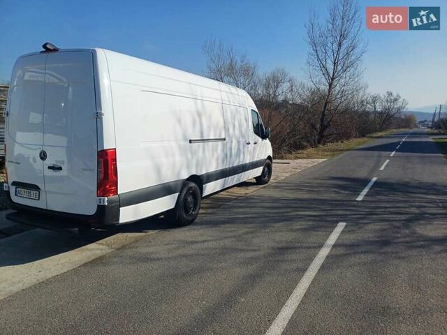 Серый Мерседес Sprinter, объемом двигателя 2.99 л и пробегом 100 тыс. км за 46285 $, фото 3 на Automoto.ua
