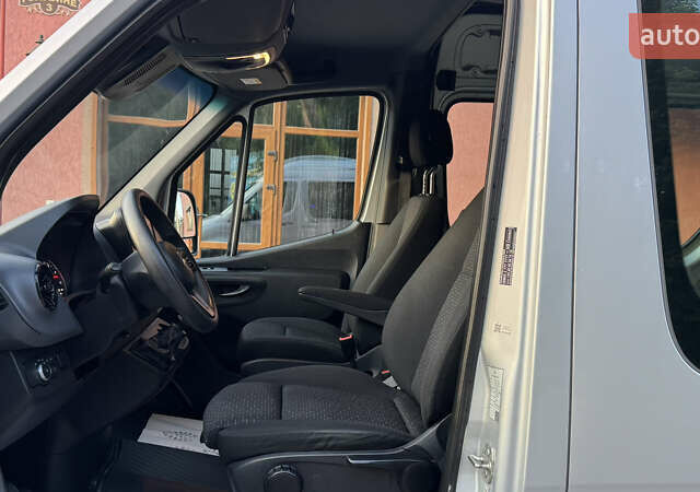 Серый Мерседес Sprinter, объемом двигателя 1.95 л и пробегом 216 тыс. км за 29300 $, фото 51 на Automoto.ua