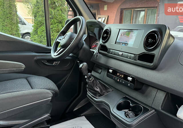 Серый Мерседес Sprinter, объемом двигателя 1.95 л и пробегом 216 тыс. км за 29300 $, фото 106 на Automoto.ua