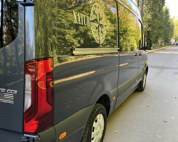 Сірий Мерседес Sprinter, об'ємом двигуна 1.95 л та пробігом 22 тис. км за 37289 $, фото 5 на Automoto.ua