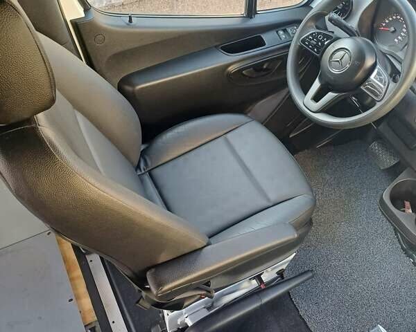 Серый Мерседес Sprinter, объемом двигателя 2.99 л и пробегом 100 тыс. км за 46285 $, фото 28 на Automoto.ua