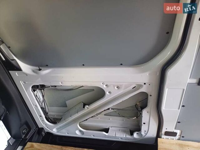Серый Мерседес Sprinter, объемом двигателя 2.99 л и пробегом 100 тыс. км за 46285 $, фото 20 на Automoto.ua