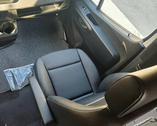 Серый Мерседес Sprinter, объемом двигателя 2.99 л и пробегом 100 тыс. км за 46285 $, фото 26 на Automoto.ua