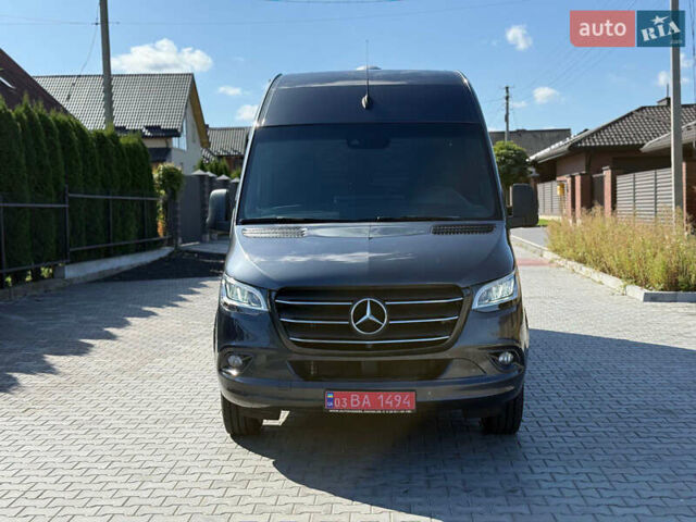 Серый Мерседес Sprinter, объемом двигателя 2 л и пробегом 234 тыс. км за 38900 $, фото 1 на Automoto.ua